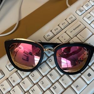 Diff sunglasses. Pink mirror